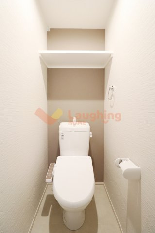 RESIDENCE花畑のトイレ|独立洗面台です