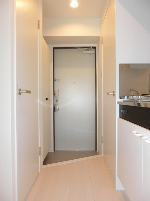 大阪市淀川区新北野３丁目の賃貸マンションの玄関