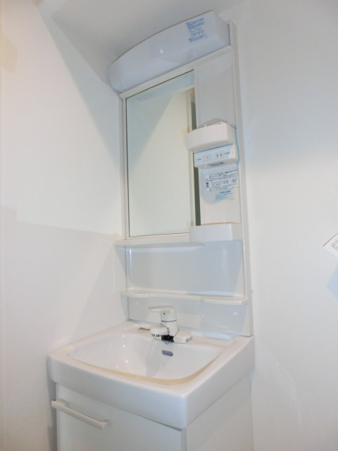 大阪市淀川区新北野３丁目の賃貸マンションの独立洗面台