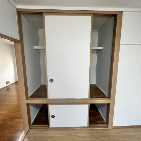 上山アパートの収納