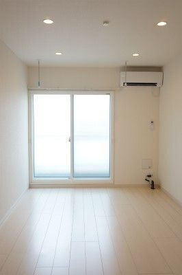 リブリ・ルームス幕張の居間・リビング