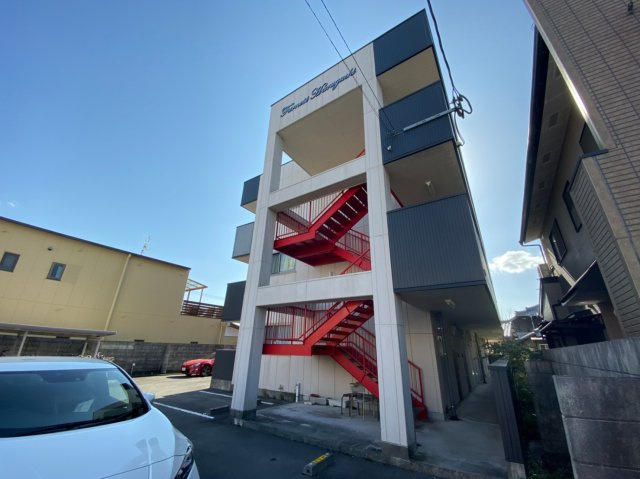 【外観】 | ファーネスト春口