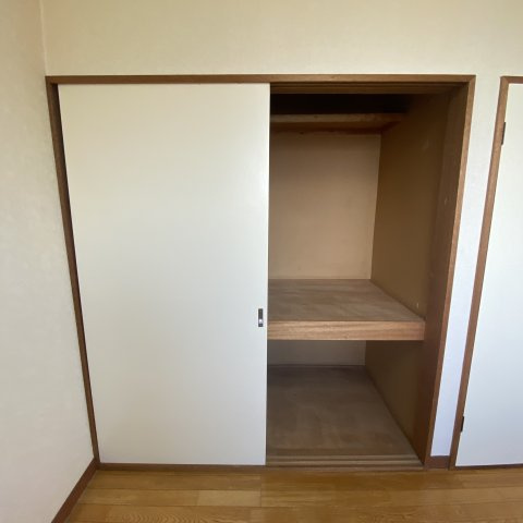 ハイツサンサーラの収納
