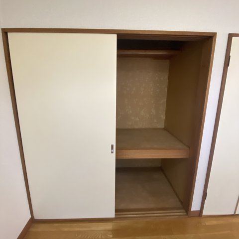 ハイツサンサーラの収納
