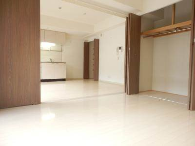 ベリエ茶五の寝室|洋室