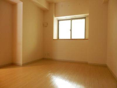 ベリエ茶五の子供部屋|洋室