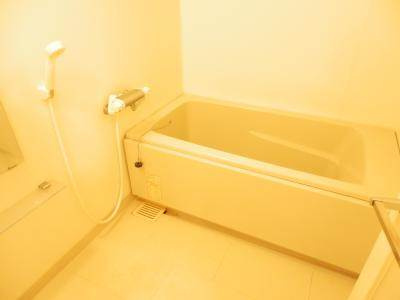 ベリエ茶五の浴室|高温差湯機能付バス