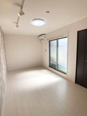 【居間・リビング】 | フジパレス北公園３番館 | エアコン付きなので年中快適です