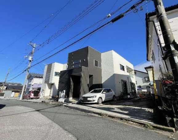 【前面道路含む現地写真】 | 熊谷市石原　中古戸建