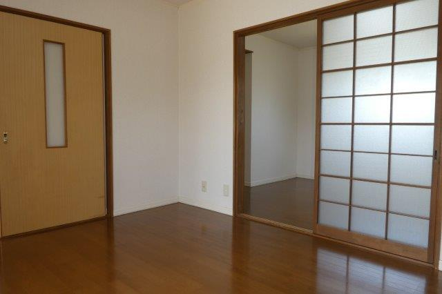 フリージア倉敷の洋室