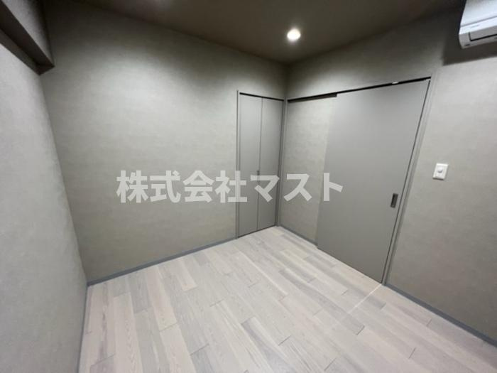 ファミール阿波座の洋室