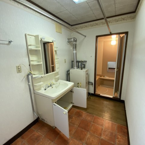 登別市栄町1丁目13-2戸建の洗面所