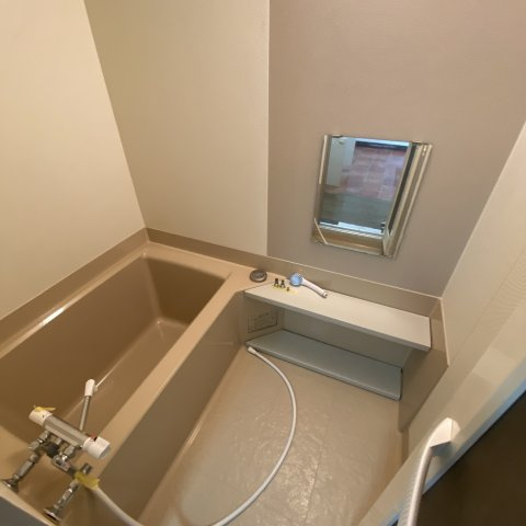 登別市栄町1丁目13-2戸建の浴室