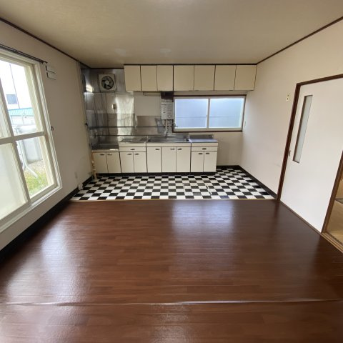 登別市栄町1丁目13-2戸建の居間・リビング