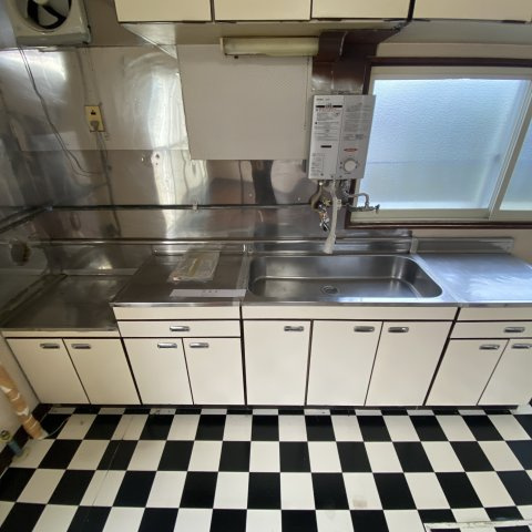 登別市栄町1丁目13-2戸建のキッチン