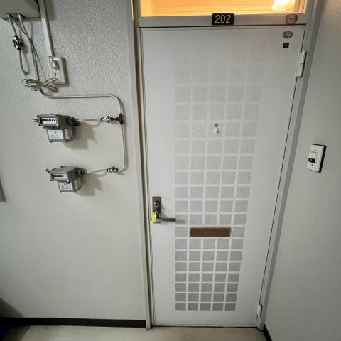 住吉アパートの玄関|シンプルで使いやすい玄関です