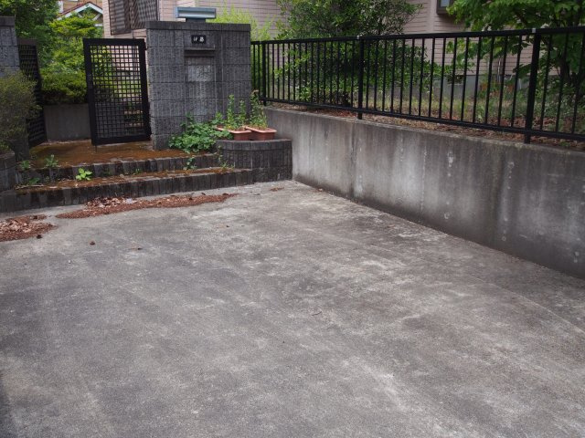 【駐車場】 | 駐車2台可能です。