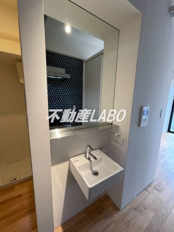 WISTERIA GARDENの洗面所