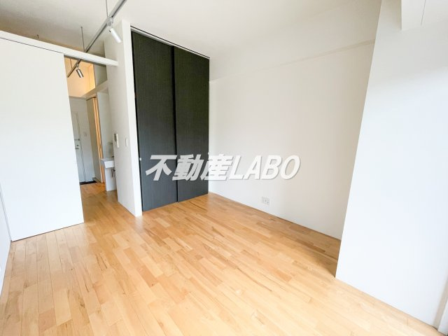 WISTERIA GARDENの寝室