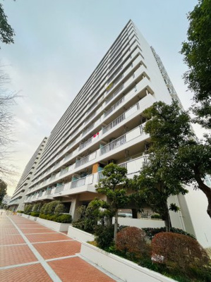 【外観】 | 関目北すみれハイツ一号棟 | ◯3駅3線利用可能でお出かけに便利です♪
●最上階・北東向きの角部屋
◯大阪メトロ今里筋線「新森古市」駅徒歩7分