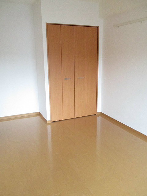 サンライト緑園の居間・リビング