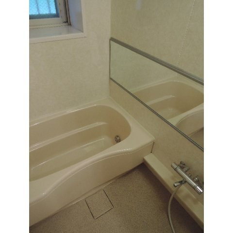 サンライト緑園の浴室