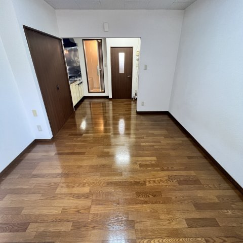 学）大昭グリーンヒル３の居間・リビング