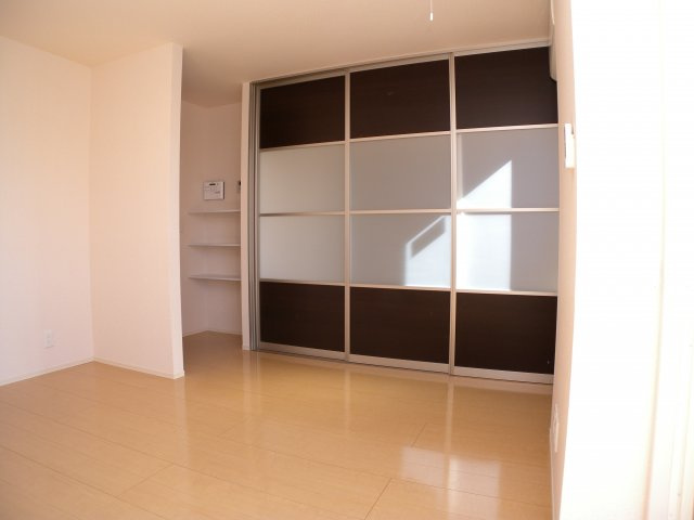 サニーハイツ大村の居間・リビング