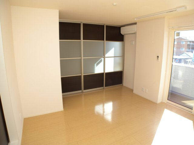 サニーハイツ大村の居間・リビング