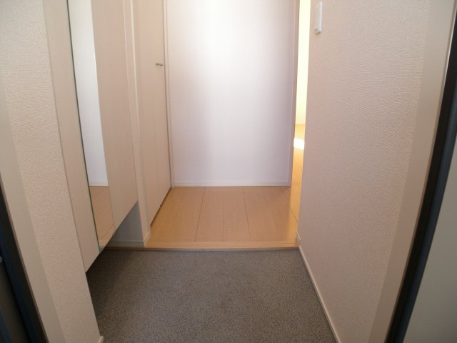 サニーハイツ大村の玄関