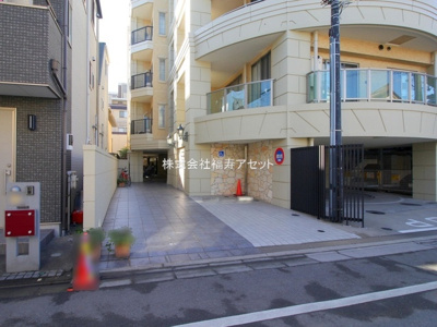 【エントランス】 | ヴェレーナ亀有