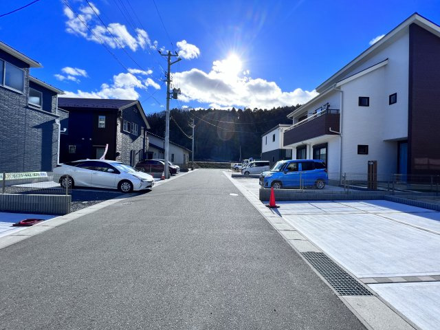 平北白土2期4棟の前面道路含む現地写真|前面道路含む現地写真です