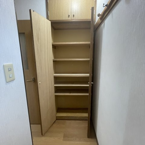 学）ハイツ新生の収納