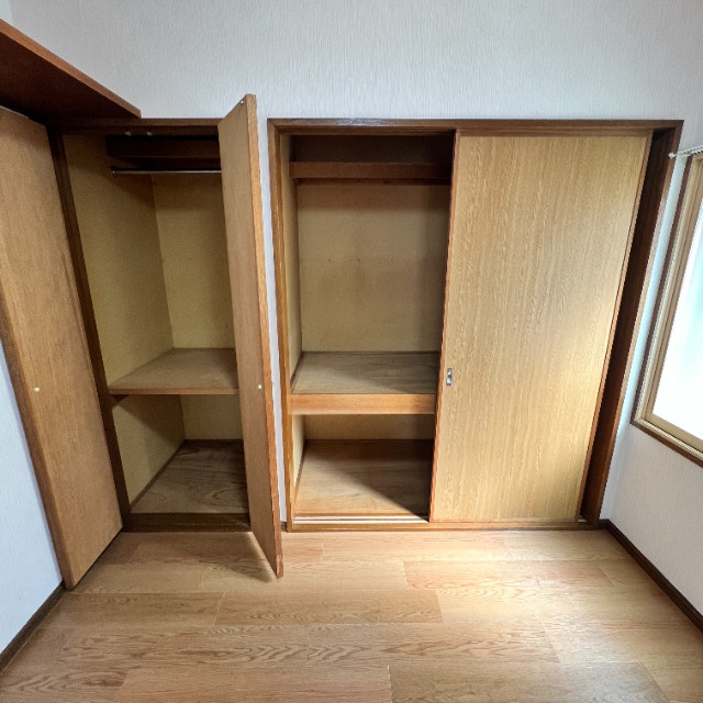 学）ハイツ新生の収納