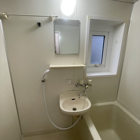 学）ハイツ新生の洗面所