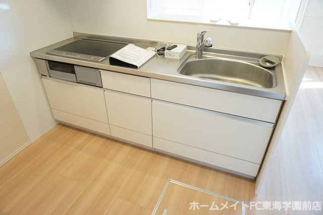 熊本市東区長嶺南３丁目のアパートのキッチン
