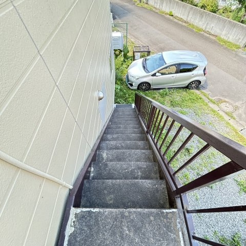 学）サンハイツのロビー