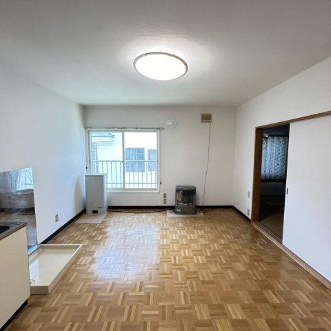 学）サンハイツの居間・リビング