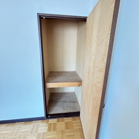 学）サンハイツの収納