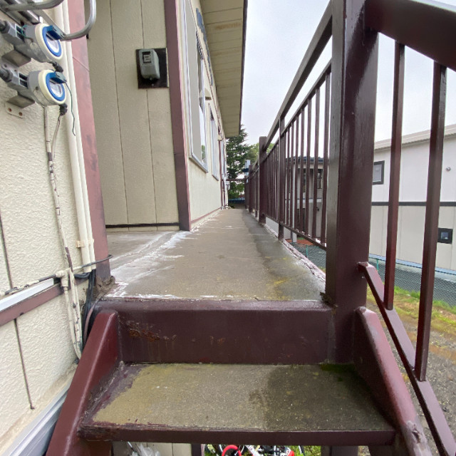 ハイツ・リバーウェーブのエントランス