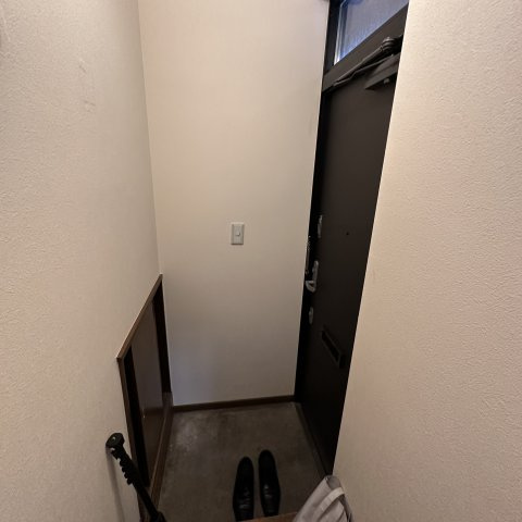 アラモードＳ・Ｋの玄関