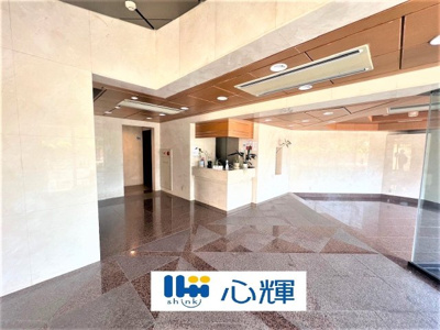 【エントランス】 | ヒユーマンズ沖野上601号室（福山市沖野上町・マンション） | オシャレなエントランスです。