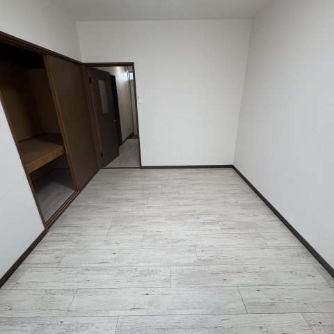 寿ＭＳの洋室