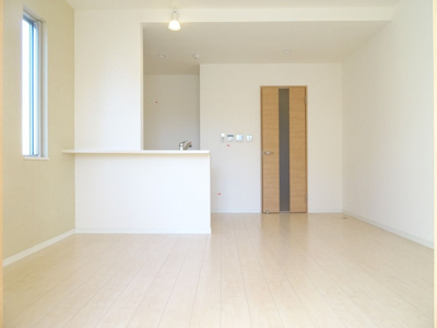 【居間・リビング】 | アルバーノnono七隈 | 別号室の写真になります。現況優先。