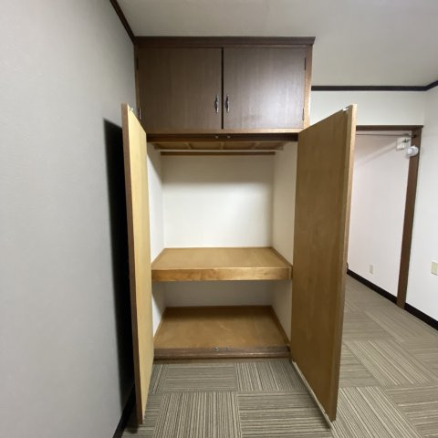 コーポ室本の収納