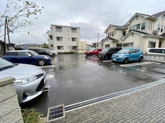 【駐車場】