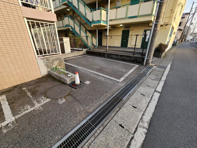 【駐車場】 | 【売主直売】サングレイス海老名壱番館 | 駐車場です。