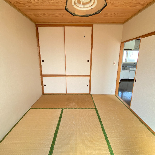 シティハイムまつみやの和室