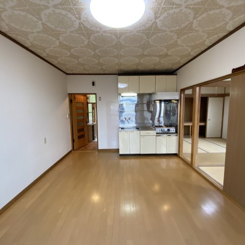 眞島アパートの内装