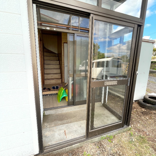 室蘭市柏木町9-10戸建の玄関